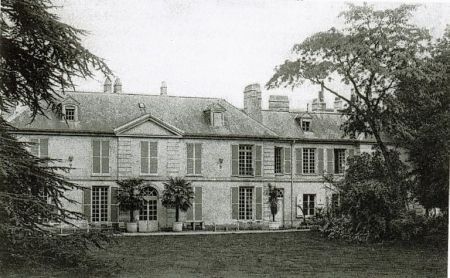 chateau-louise-de-vilmorin.jpg